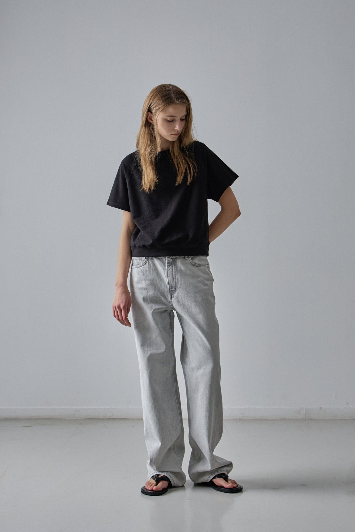 Classic Straight Jeans_light grey