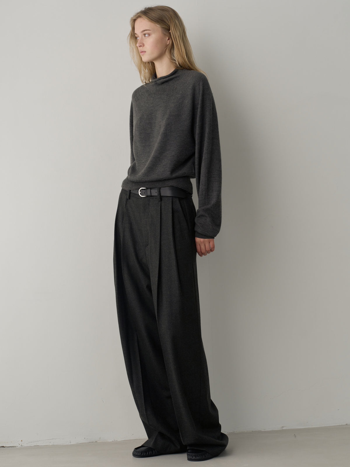 [11/25 Pre-order] Merino Wool Mock Neck Knit_charcoal