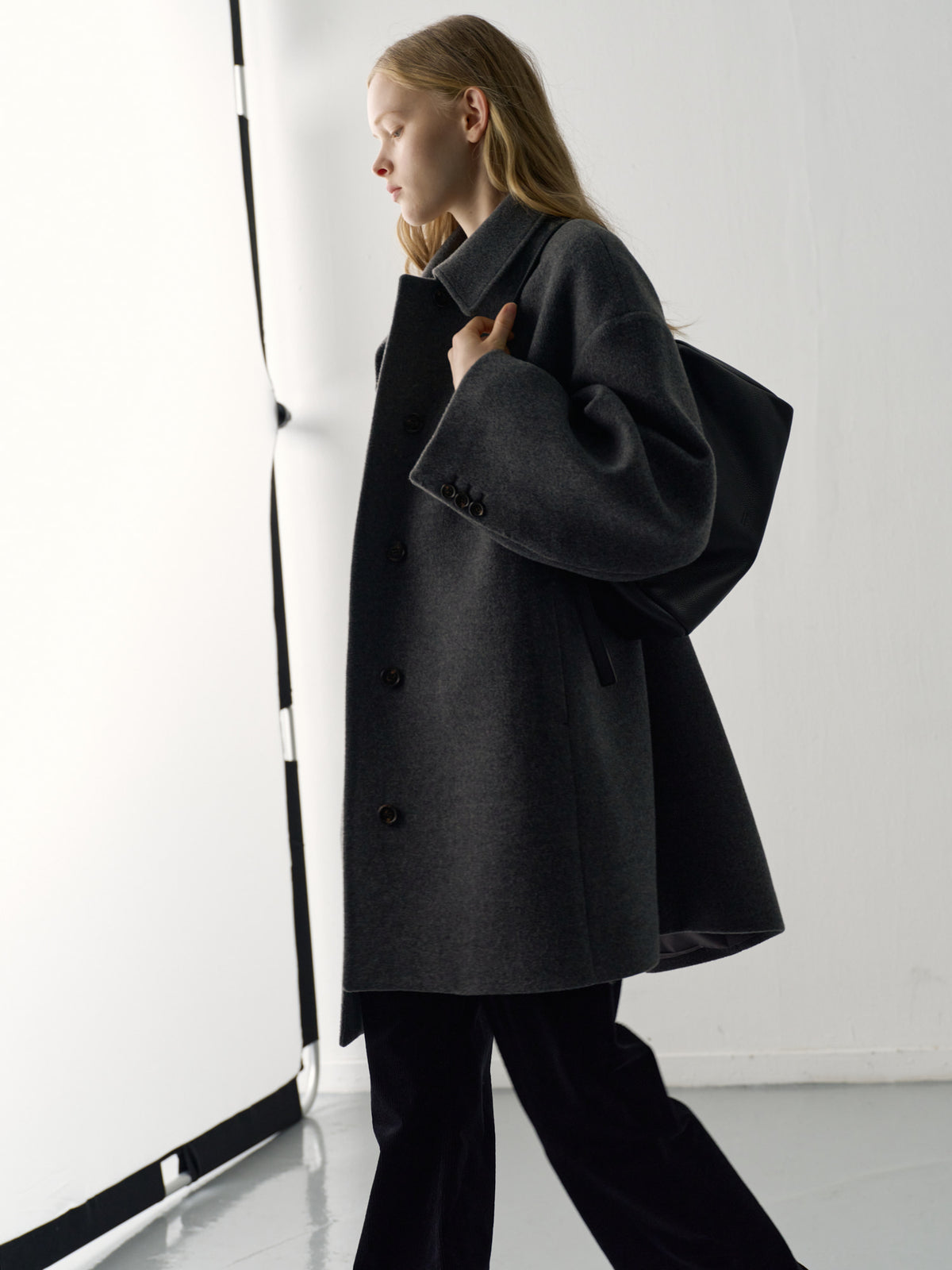 [11/25 Pre-order] Mushy Cabin Big Bag_black