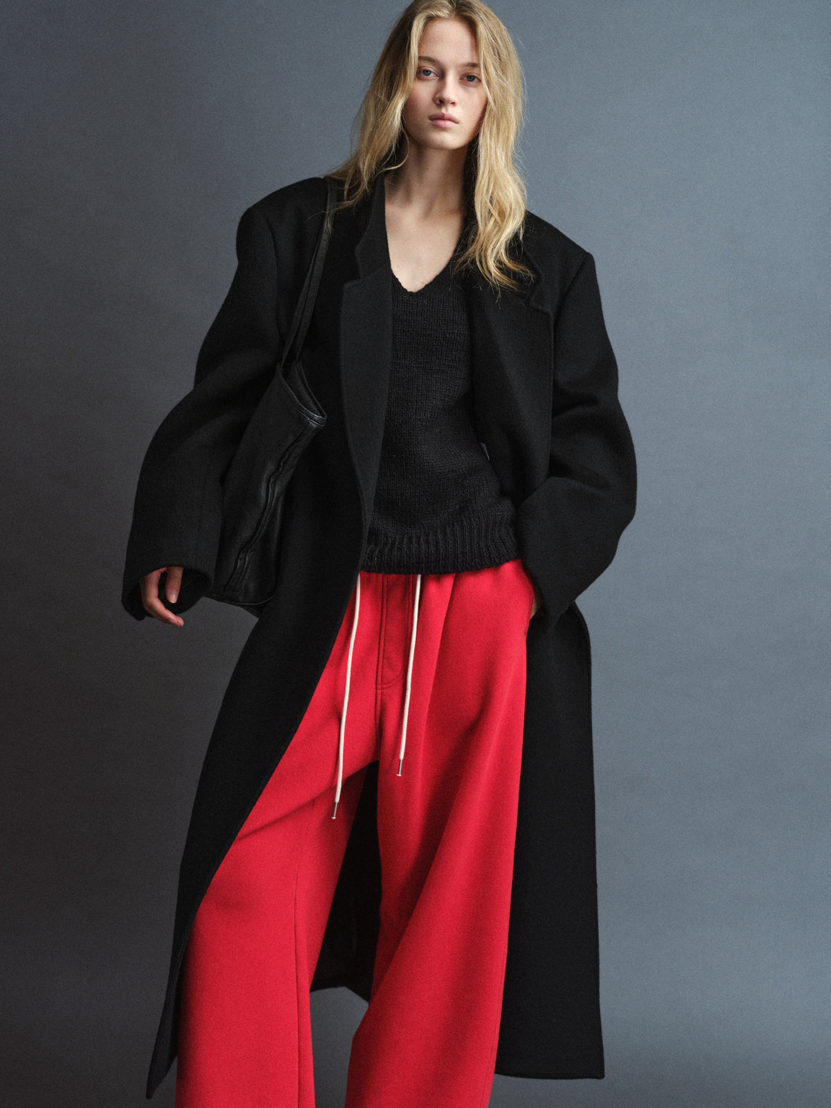 Textured V-neck Knit_black