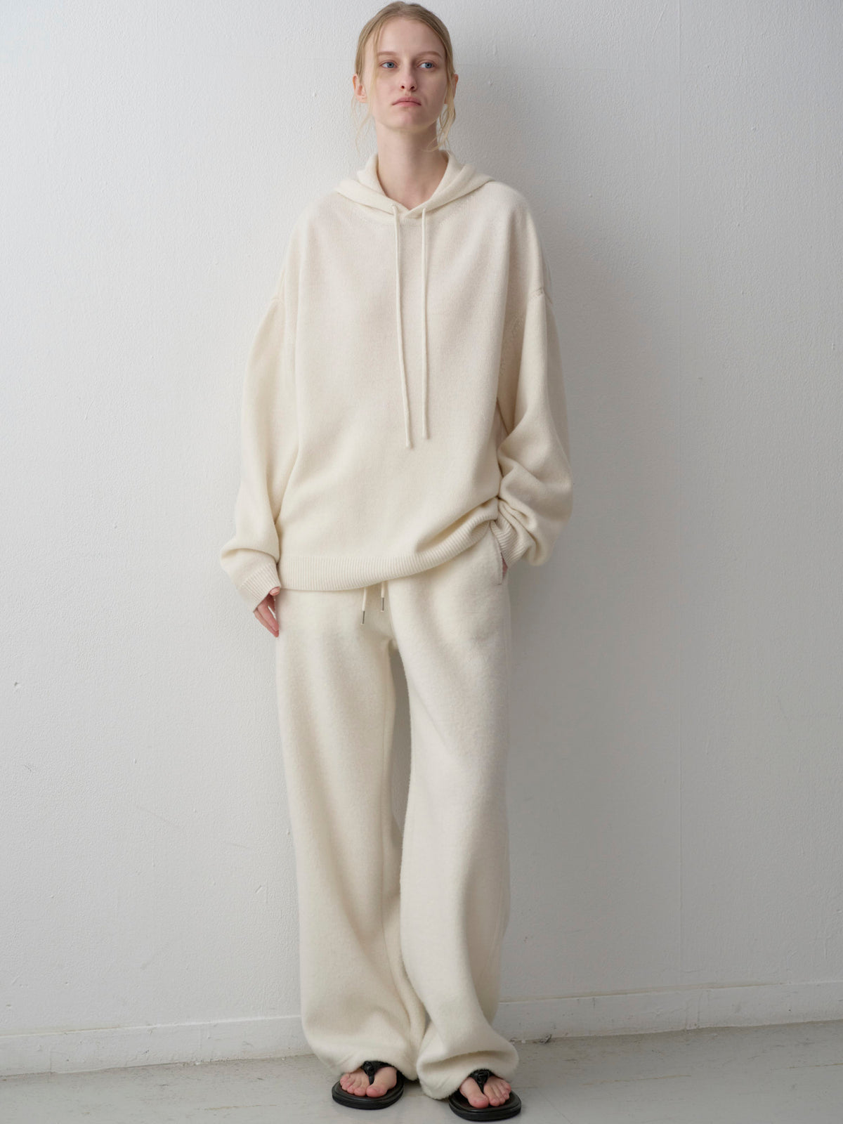 Cashmere Hooded Pullover_ivory