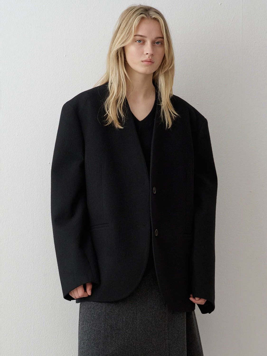 Minimal Collarless Jacket_black
