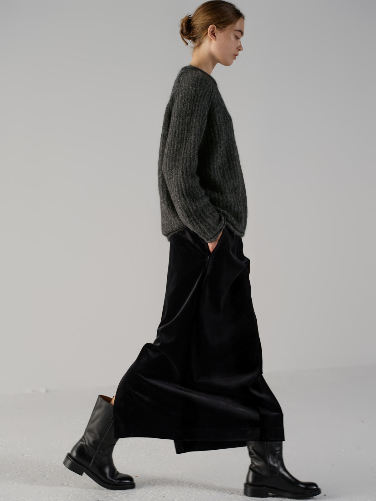 Velvet Maxi Skirt_black