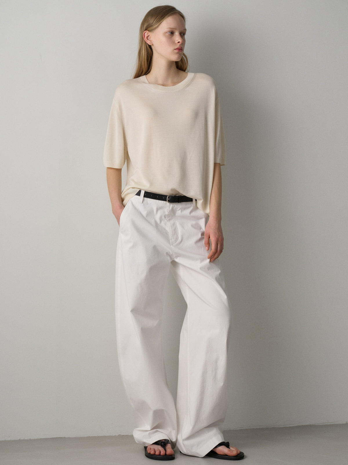 Round Curved Pants_white