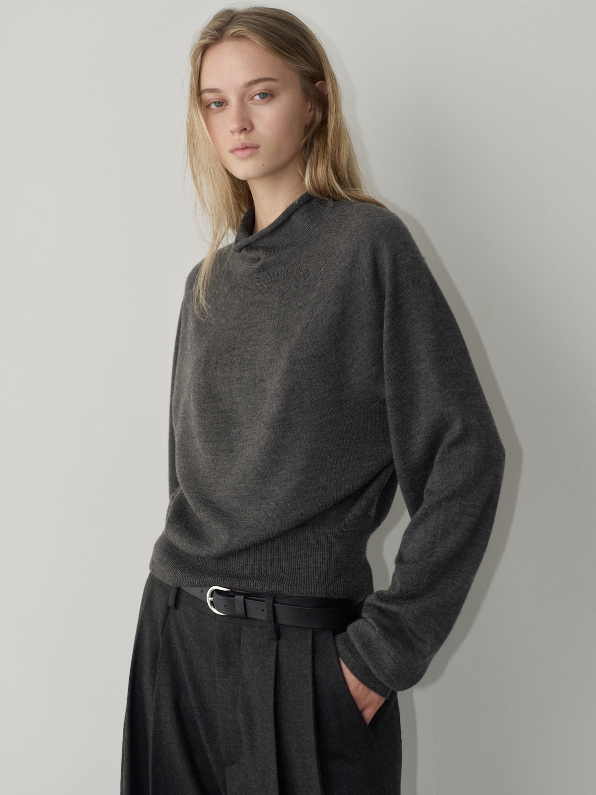 [11/25 Pre-order] Merino Wool Mock Neck Knit_charcoal