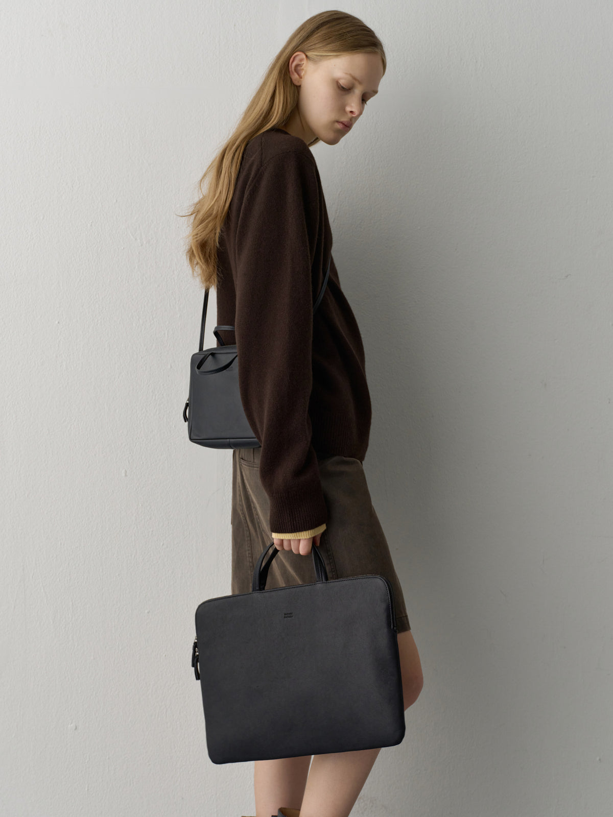 Cashmere Deep V-Neck Knit_dark brown