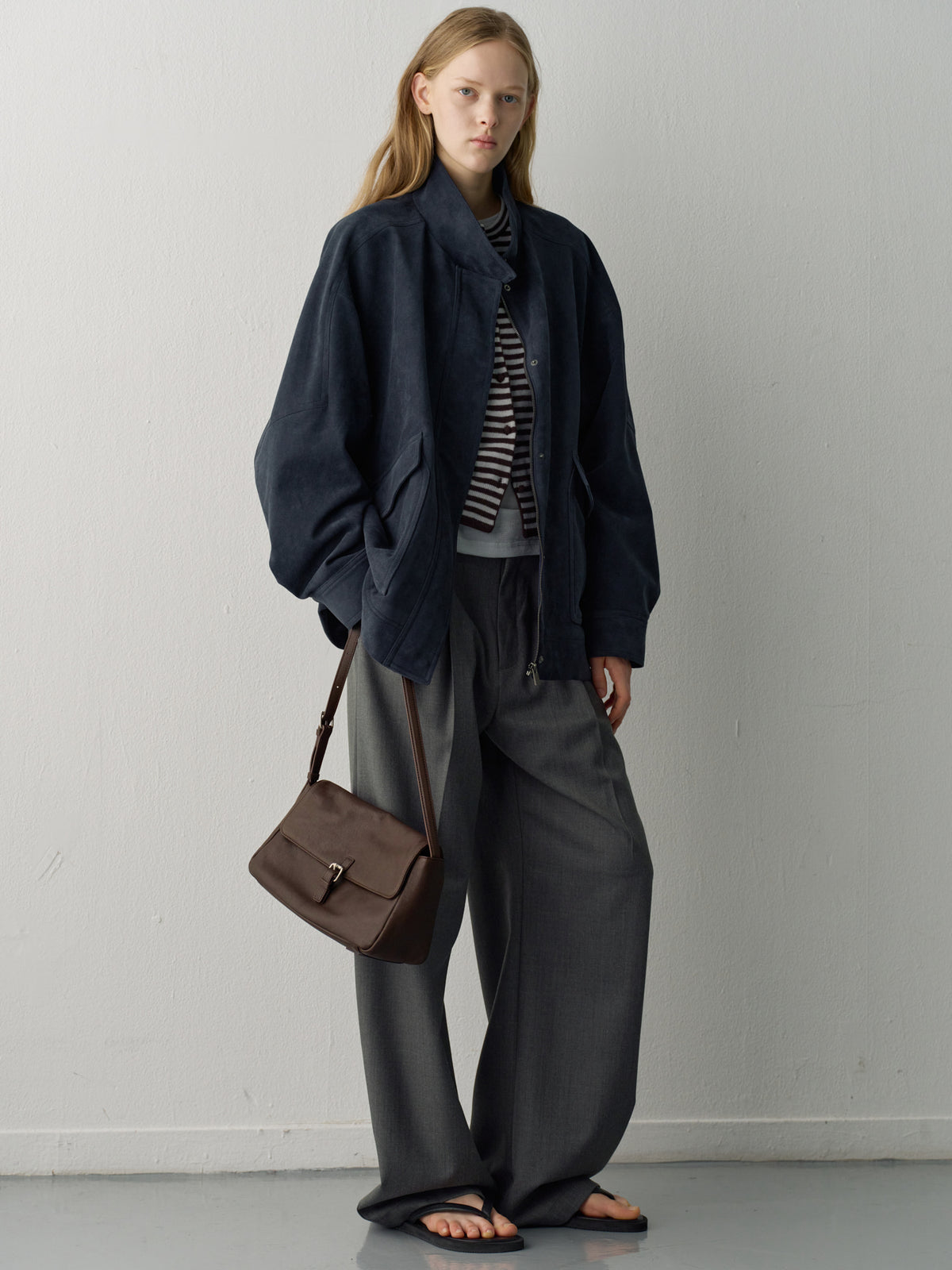 [11/25 Pre-order] High-Neck Suede Jacket_Navy