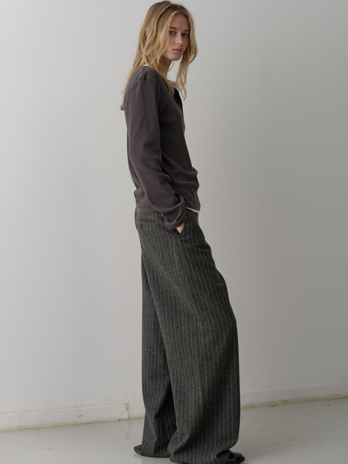 Relaxed Stripe Wool Pants_charcoal