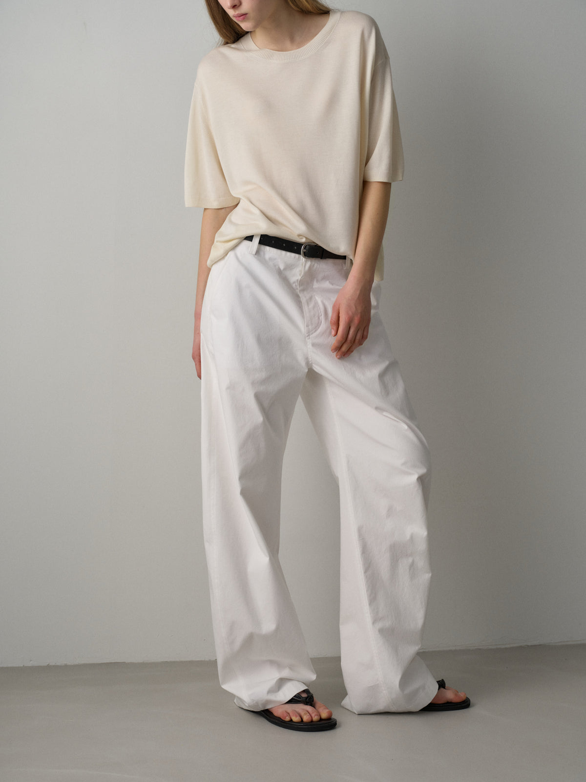 Round Curved Pants_white