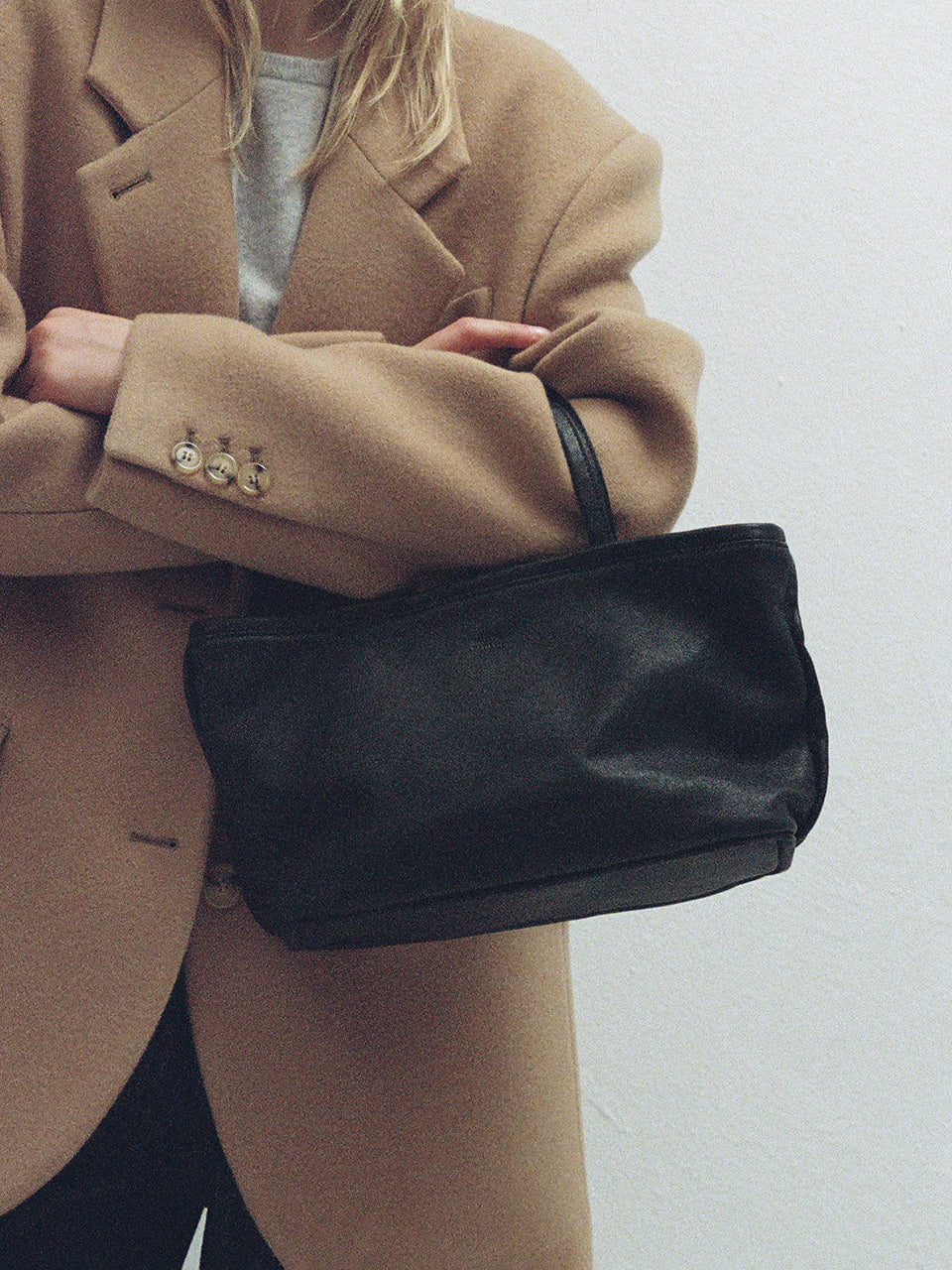 Breeze Washed Leather Tote Bag_Black