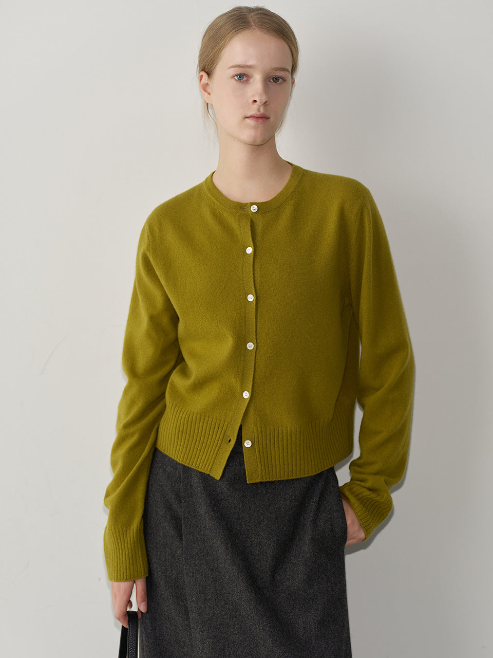 Cashmere Minimal Cardigan_olive