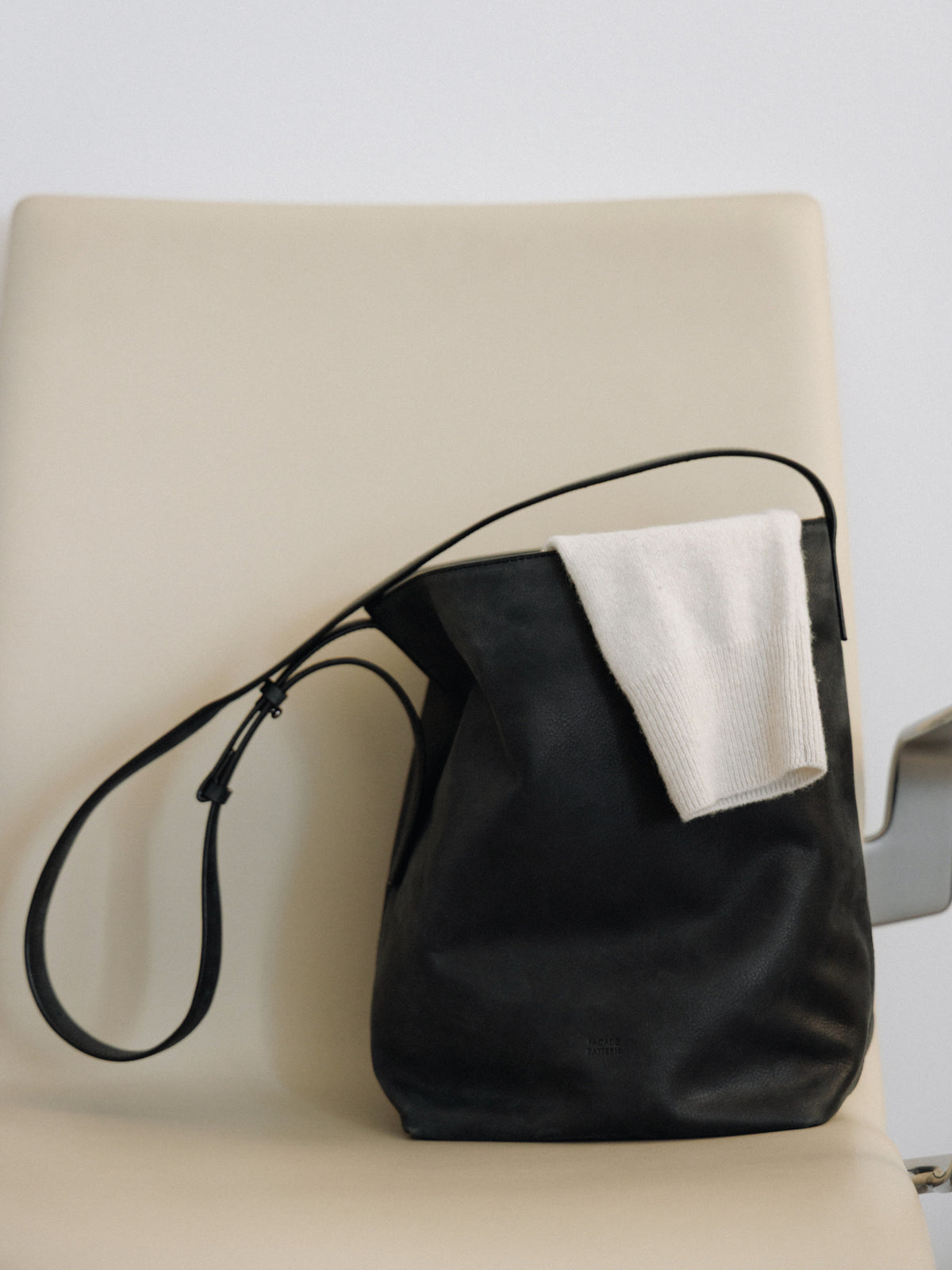 Antique Shepherd Big Bag_black