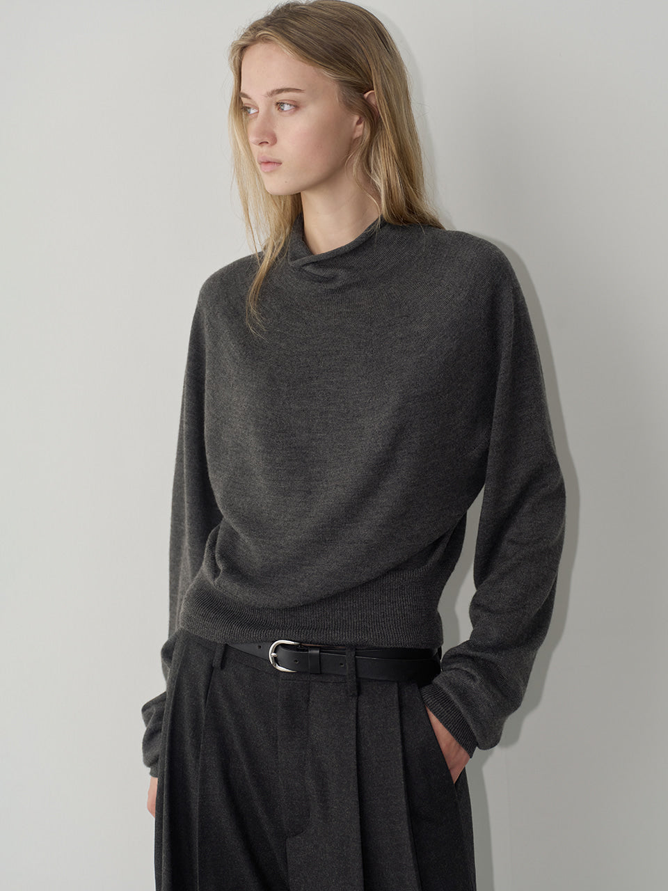 [11/25 Pre-order] Merino Wool Mock Neck Knit_charcoal