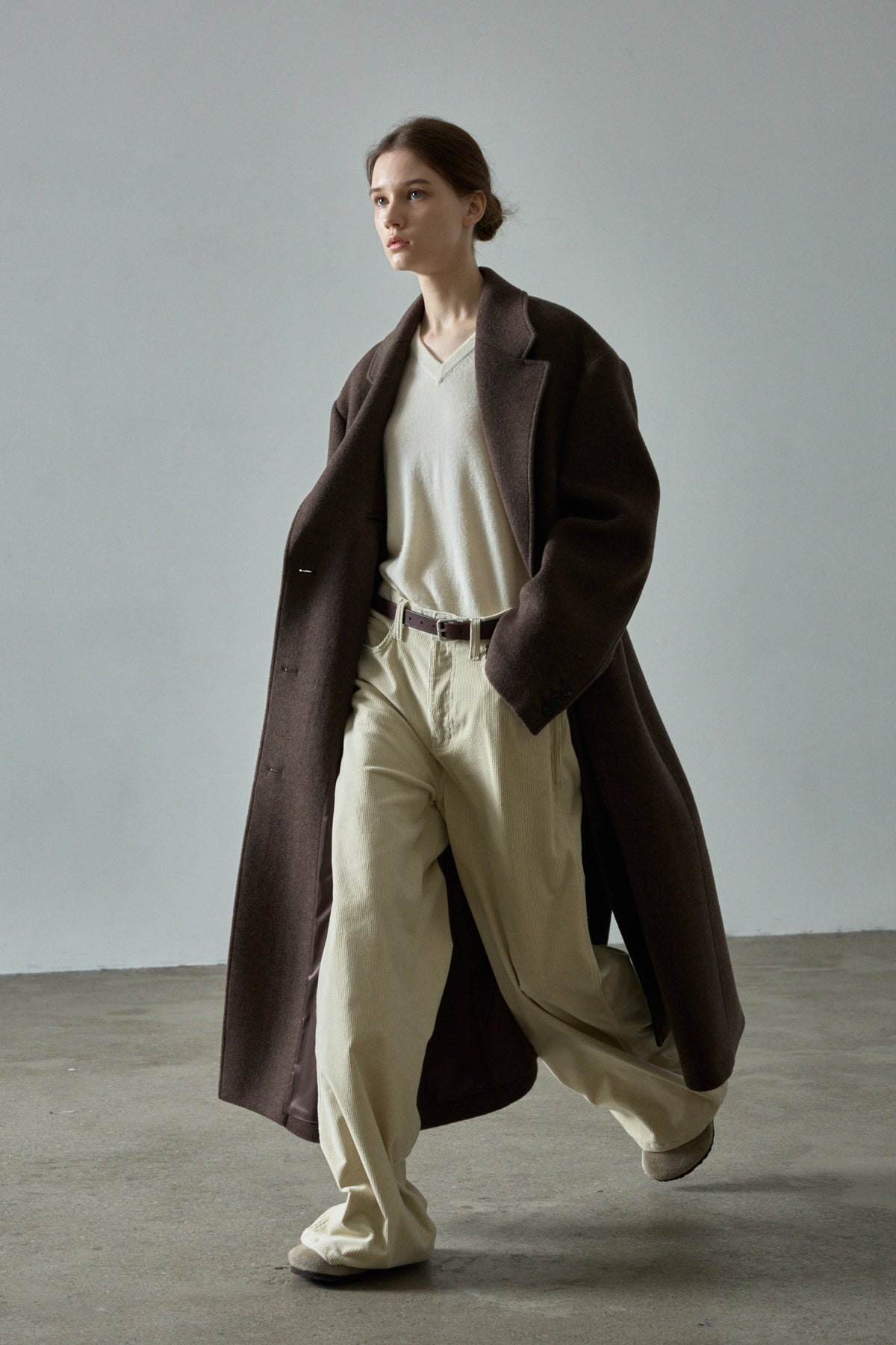 Essential V-neck Knit_ivory