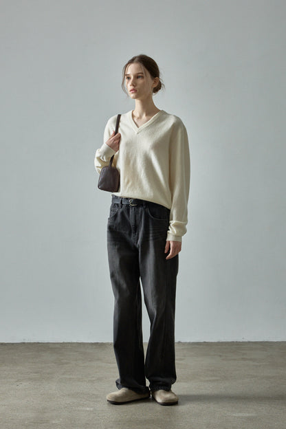 Essential V-neck Knit_ivory