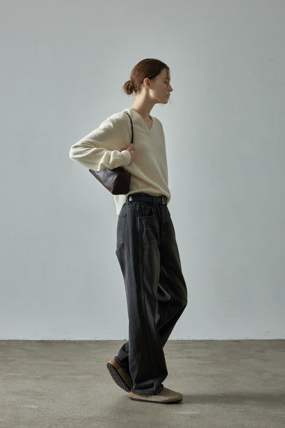 Essential V-neck Knit_ivory
